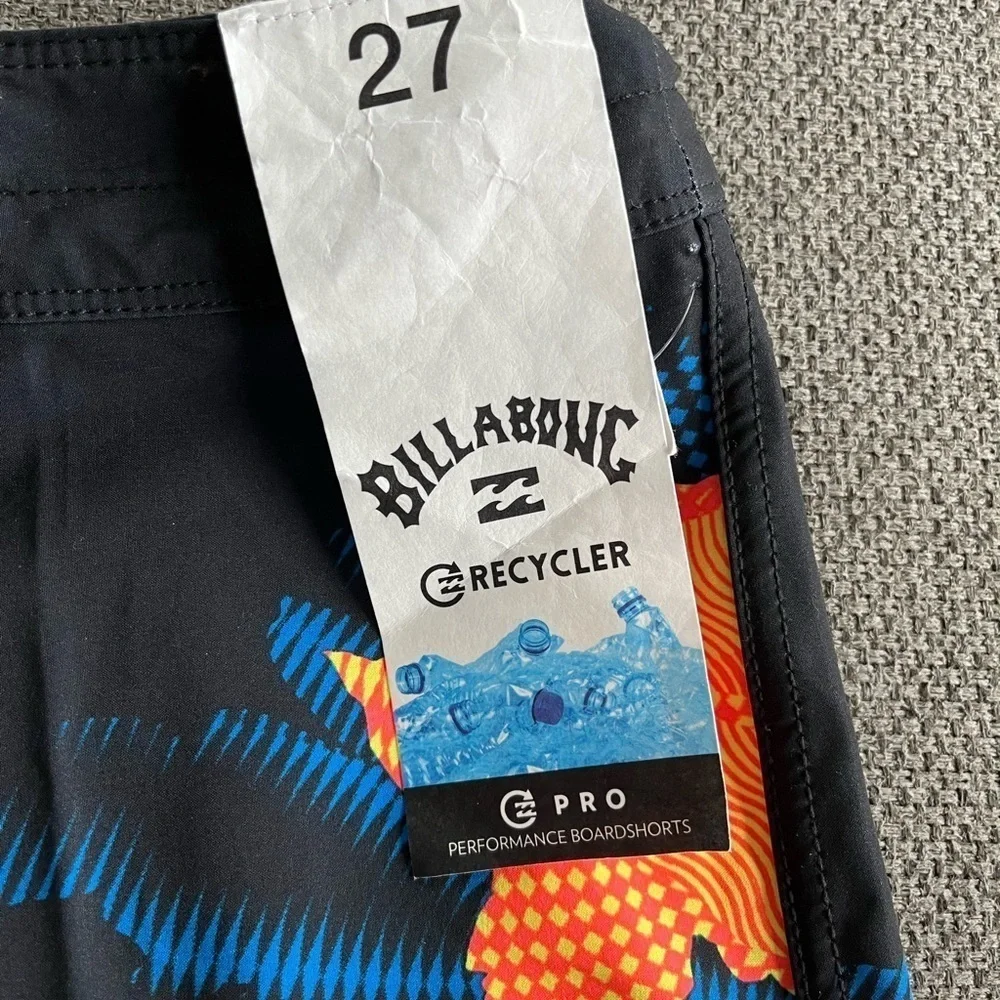 NWT Billabong Boys' Sundays Pro Boardshort, no liner, 27 waist, 